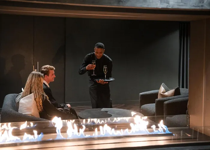 The Capital 15 On Orange Hotel & Spa